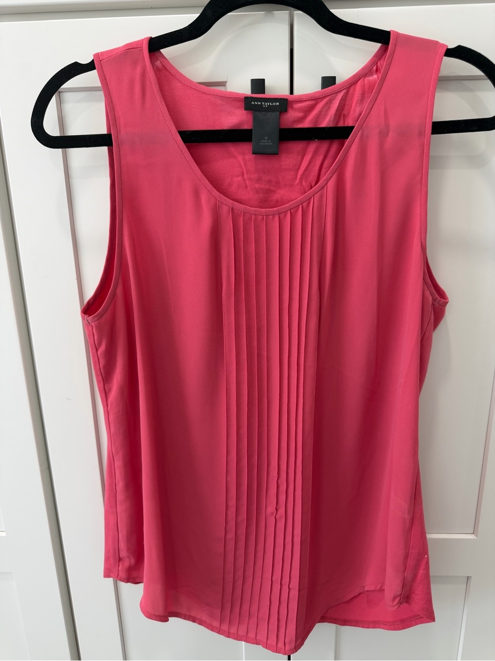 Ann Taylor Hot Pink Pleated Sleeveless Shell
